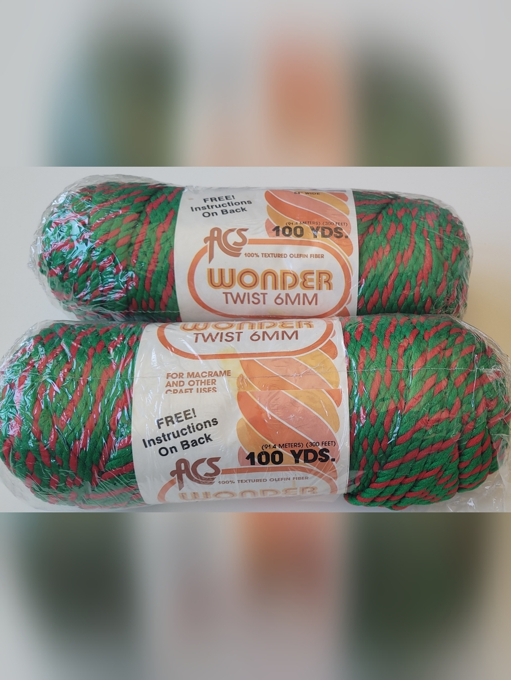 Wonder Twist 6mm Macrame Cord  2 packs Red & Green